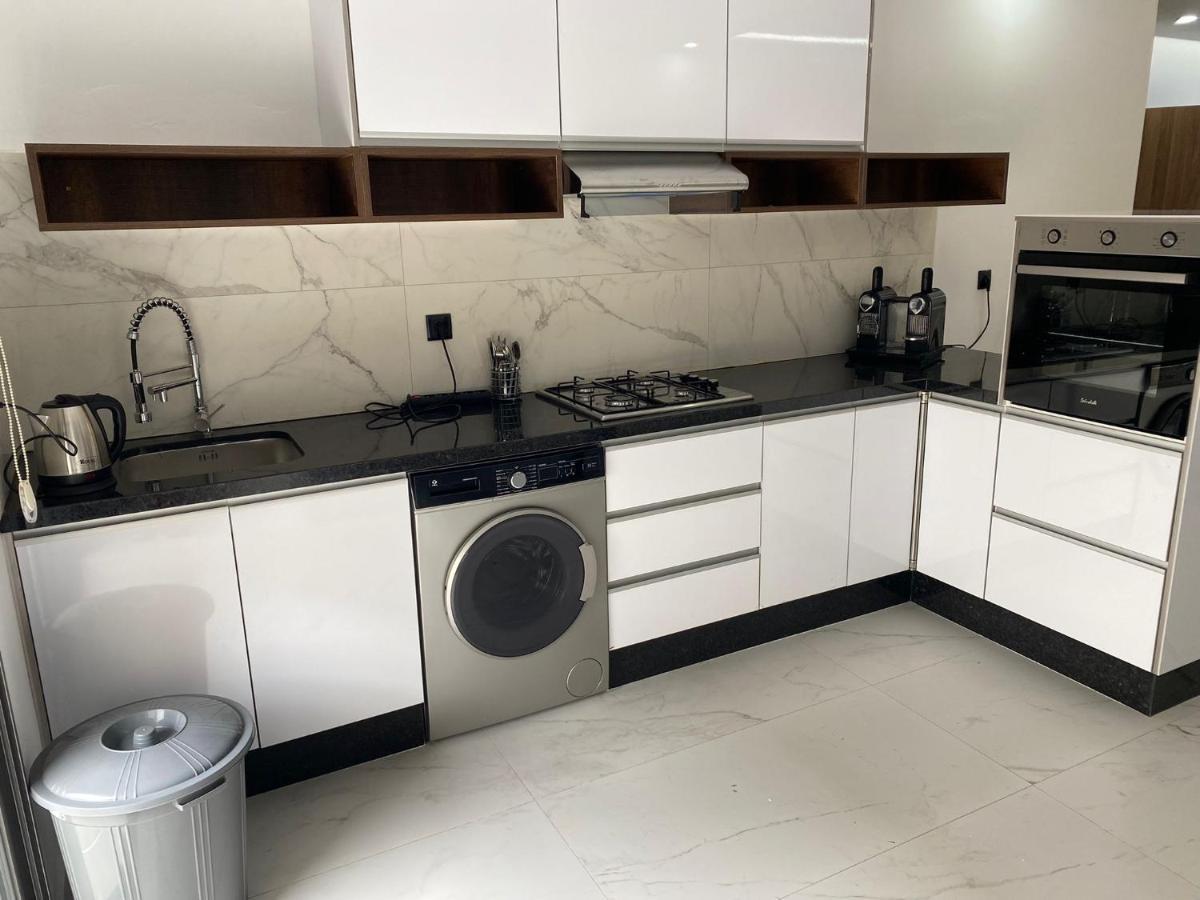 Iquama Atawhid Apartment Надор Екстериор снимка